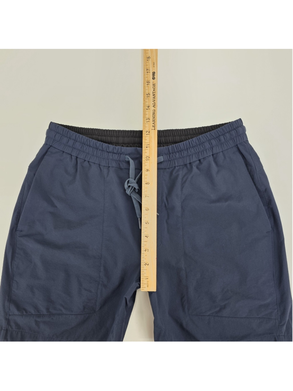 Athleisure Lululemon Bowline Shorts Men L Navy Ripstop Training Casual - Picture 7 of 10